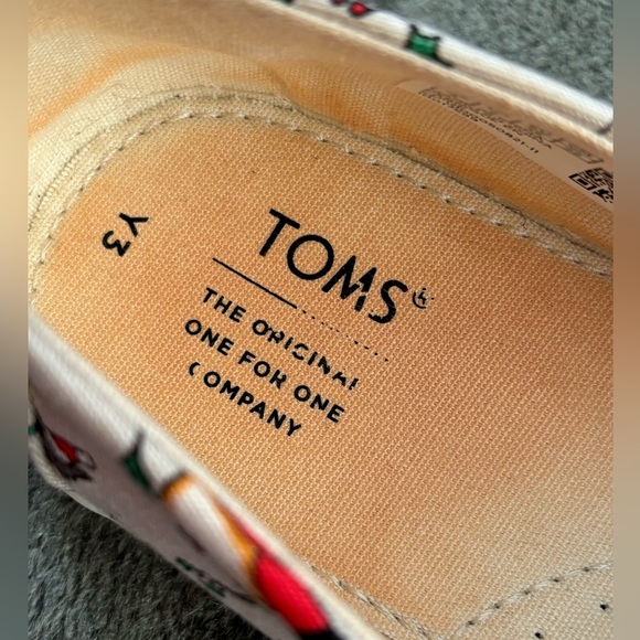 Kids Christmas Tom’s - Picture 12 of 12